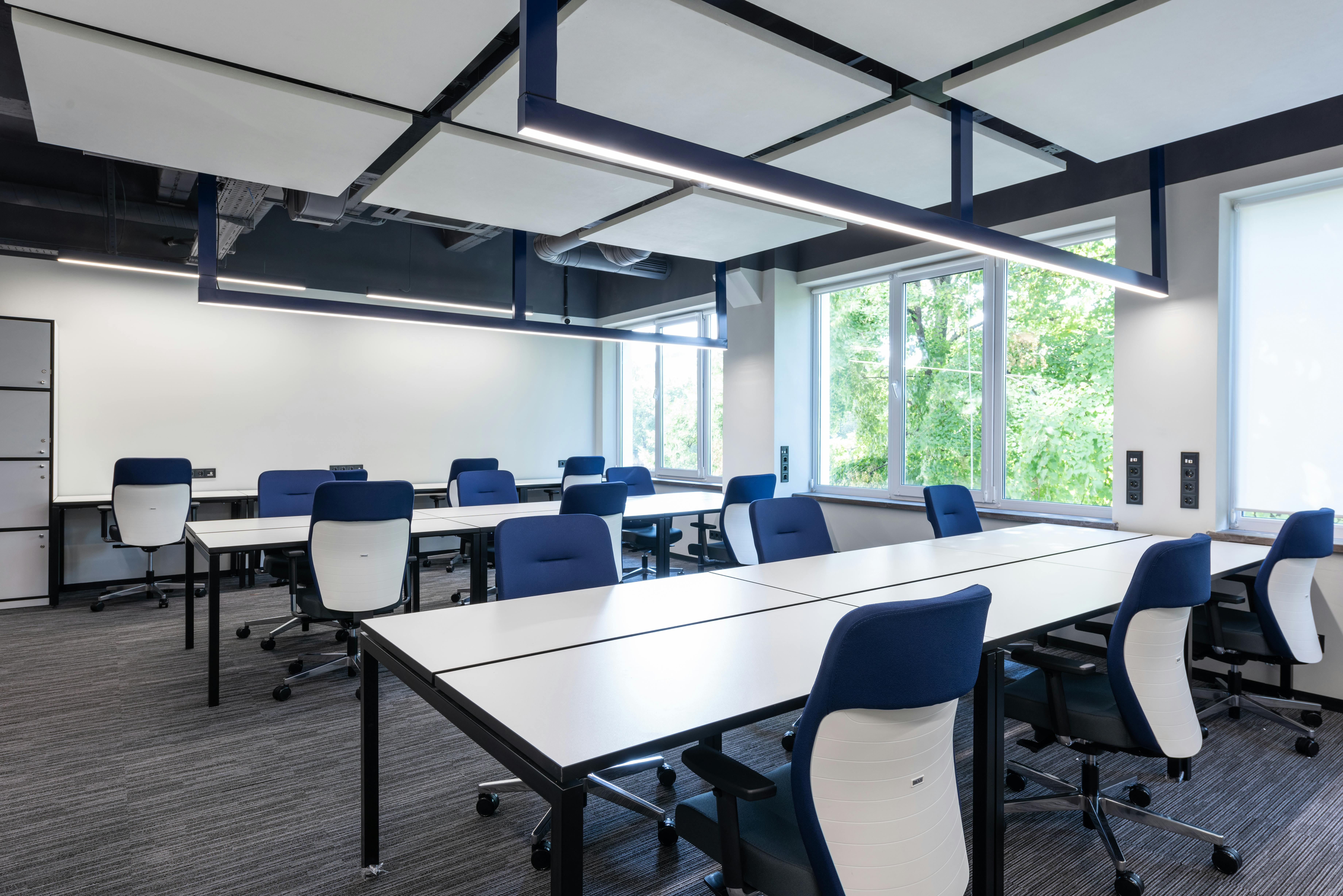Shaping Dhaka's Workspaces: Modern Commercial Interior Design Trends Transforming 2025